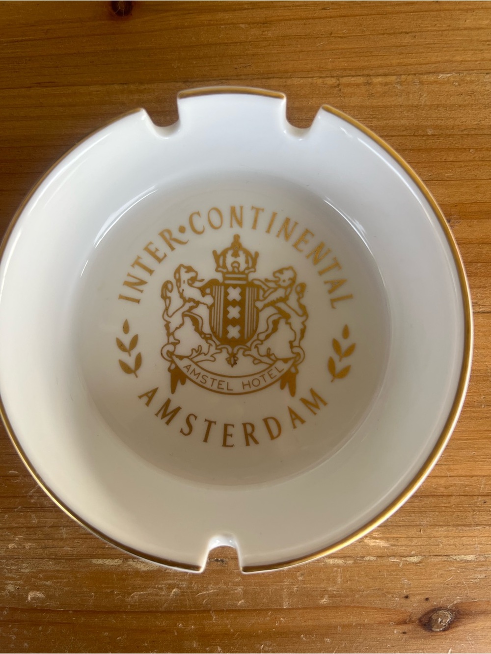 Amsterdam White and Gold Ceramic Ashtray